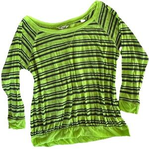 energie Y2K Trendy Womams Top SZ. XL Stripped Bright Light Weight